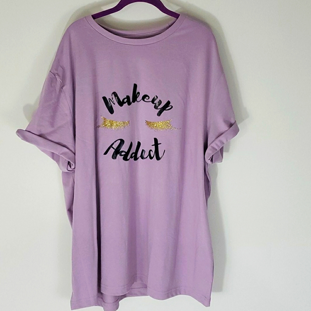 Makeup Addict Glitter Tshirt